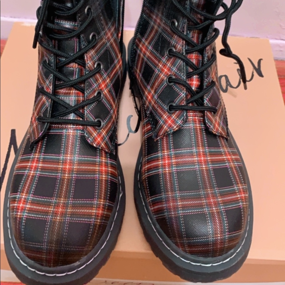 Spring Fall boots - Picture 2 of 8